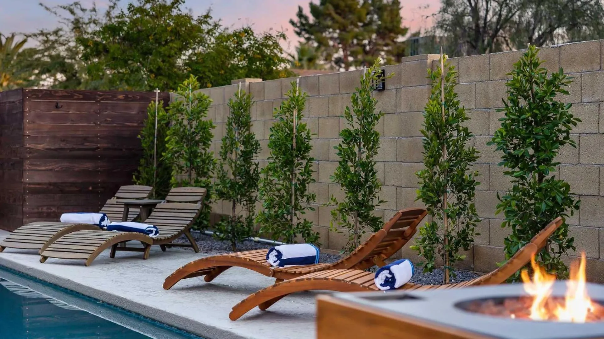 Modern Cactus Home - Luxe With Spa-Baths Pool & Firepit Феникс