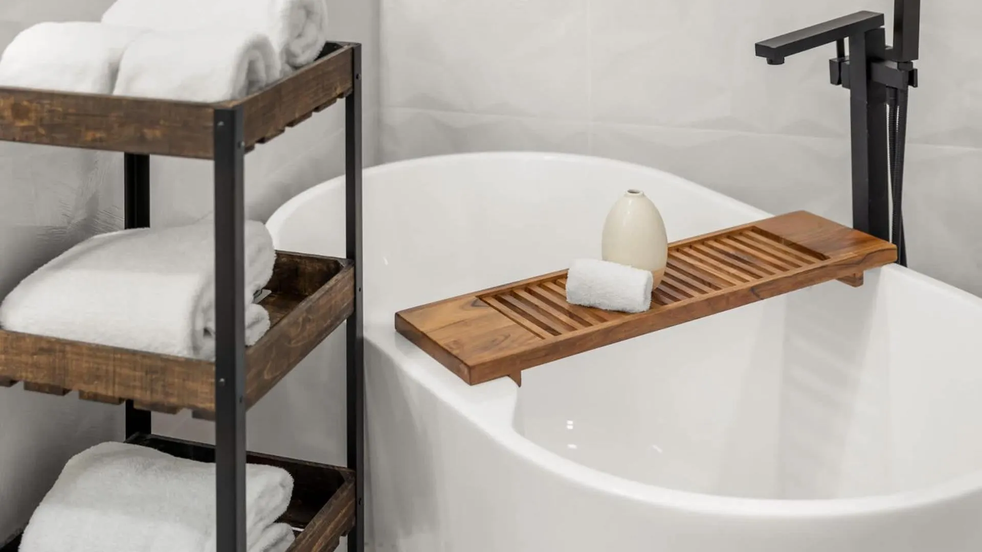 Modern Cactus Home - Luxe With Spa-Baths Pool & Firepit Феникс